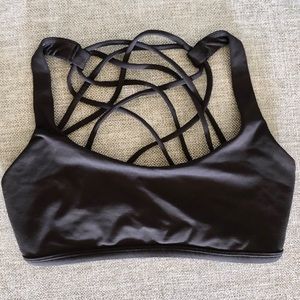 Lululemon Free To Be Bra